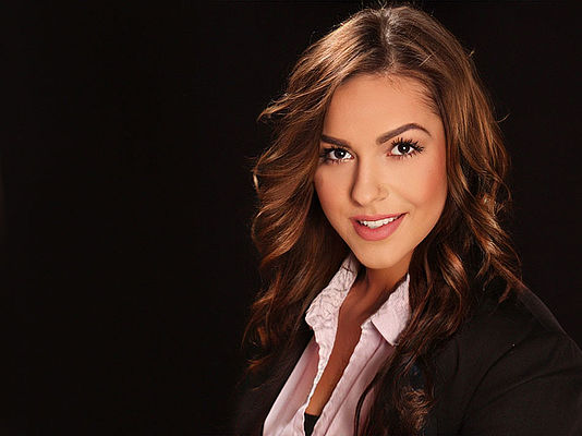 Herzlich Willkommen Emily Kötsch im Knoop-Team